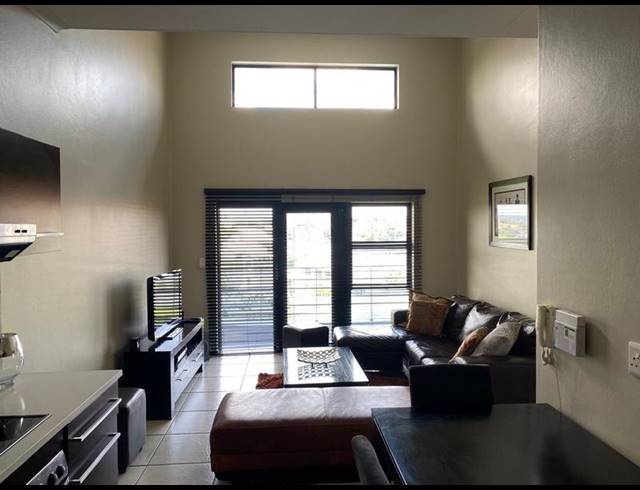 2 BEDROOM PROPERTY TO RENT IN GREENSTONE HILL